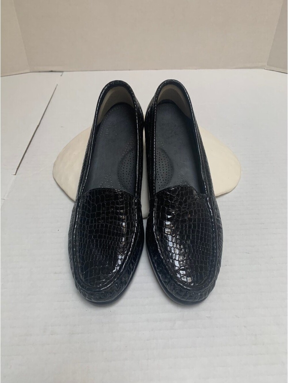 SAS Simplify Black Croc Embossed Slip On Loafer Moccasin Shoe Size 8.5 M